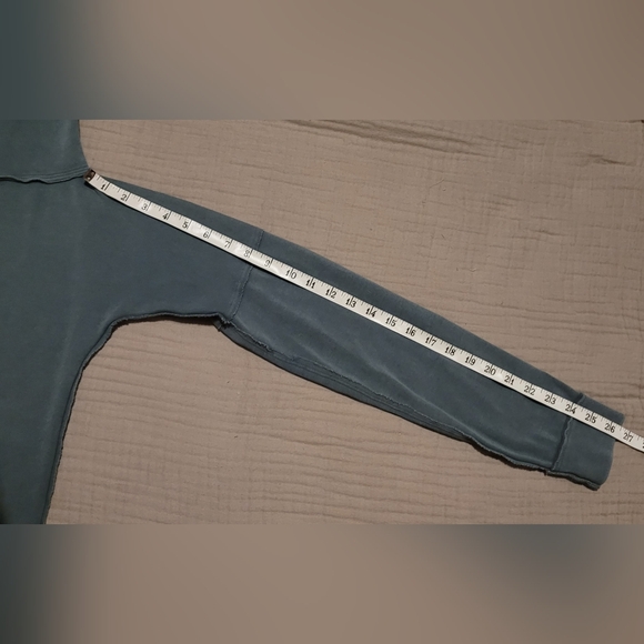 ​Free People Not The Same Top in Steel Sea Slouchy Raw Hem Tee Size Medium - Picture 8 of 13